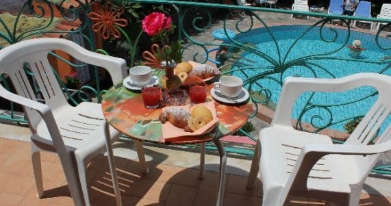 Hotel Aragonese - mese di Luglio - offerte - colazione