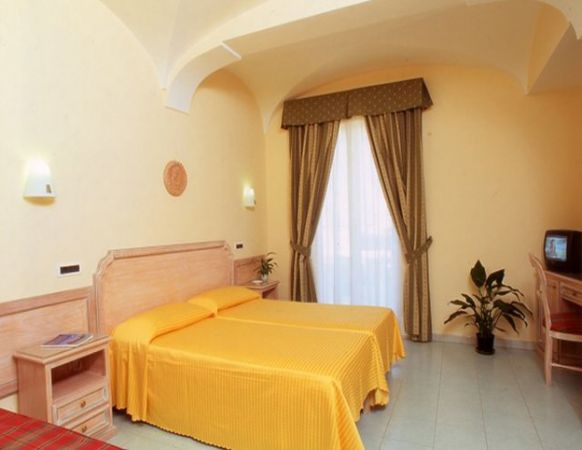 Hotel Terme Alexander - mese di Marzo - camera-hotel-san-giovanni