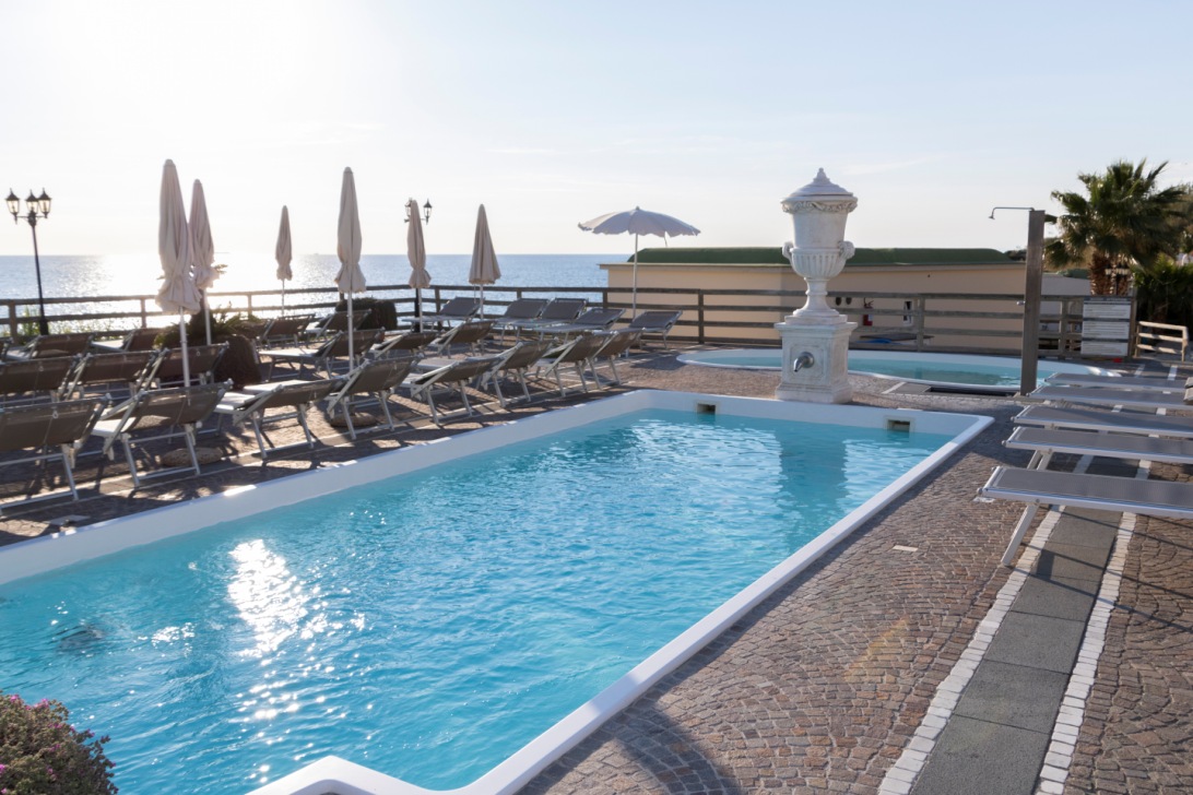Hotel Baia delle Sirene - mese di Novembre - piscina