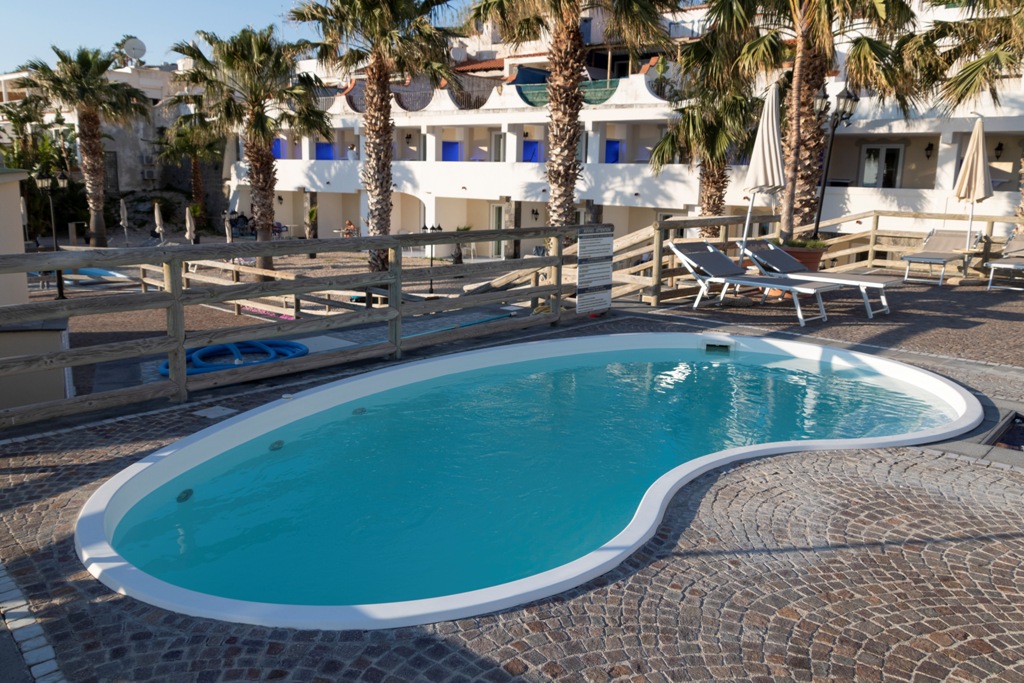 Hotel Baia delle Sirene - mese di Novembre - piscina 2