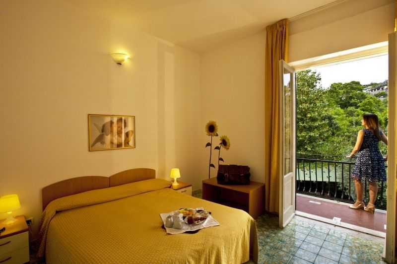 Hotel Terme Elisabetta - mese di Aprile - Camera con Balcone