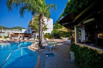 Hotel Terme Elisabetta - mese di Aprile - Bar piscina