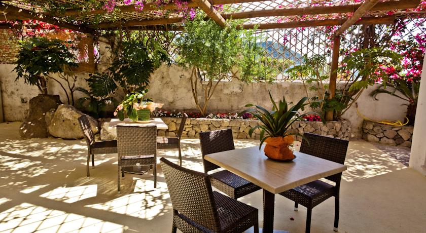 Hotel Citara - area esterna bar Piccola