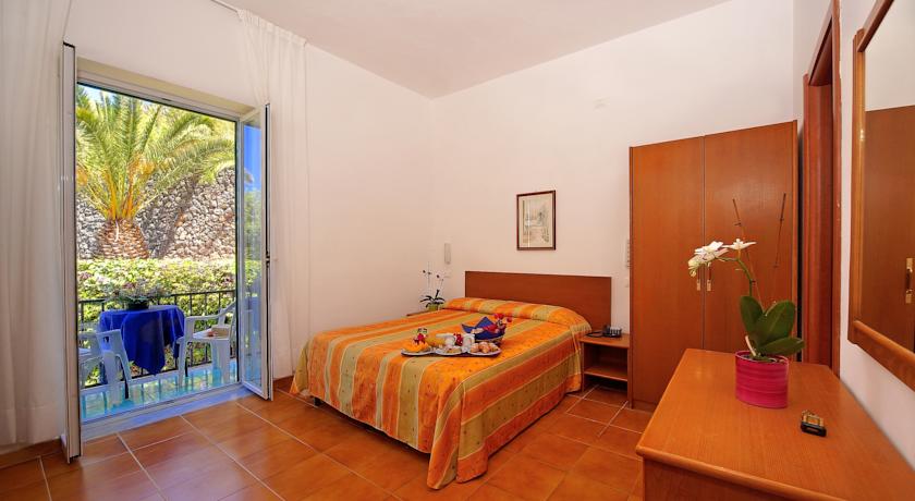 Hotel Citara - mese di Aprile - camera vista giardino