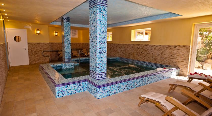 Hotel Citara - mese di Luglio - piscina termale interna