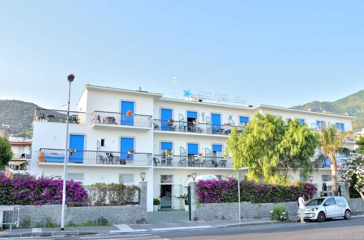 Hotel Terme Stella Maris - mese di Aprile - facciata 2