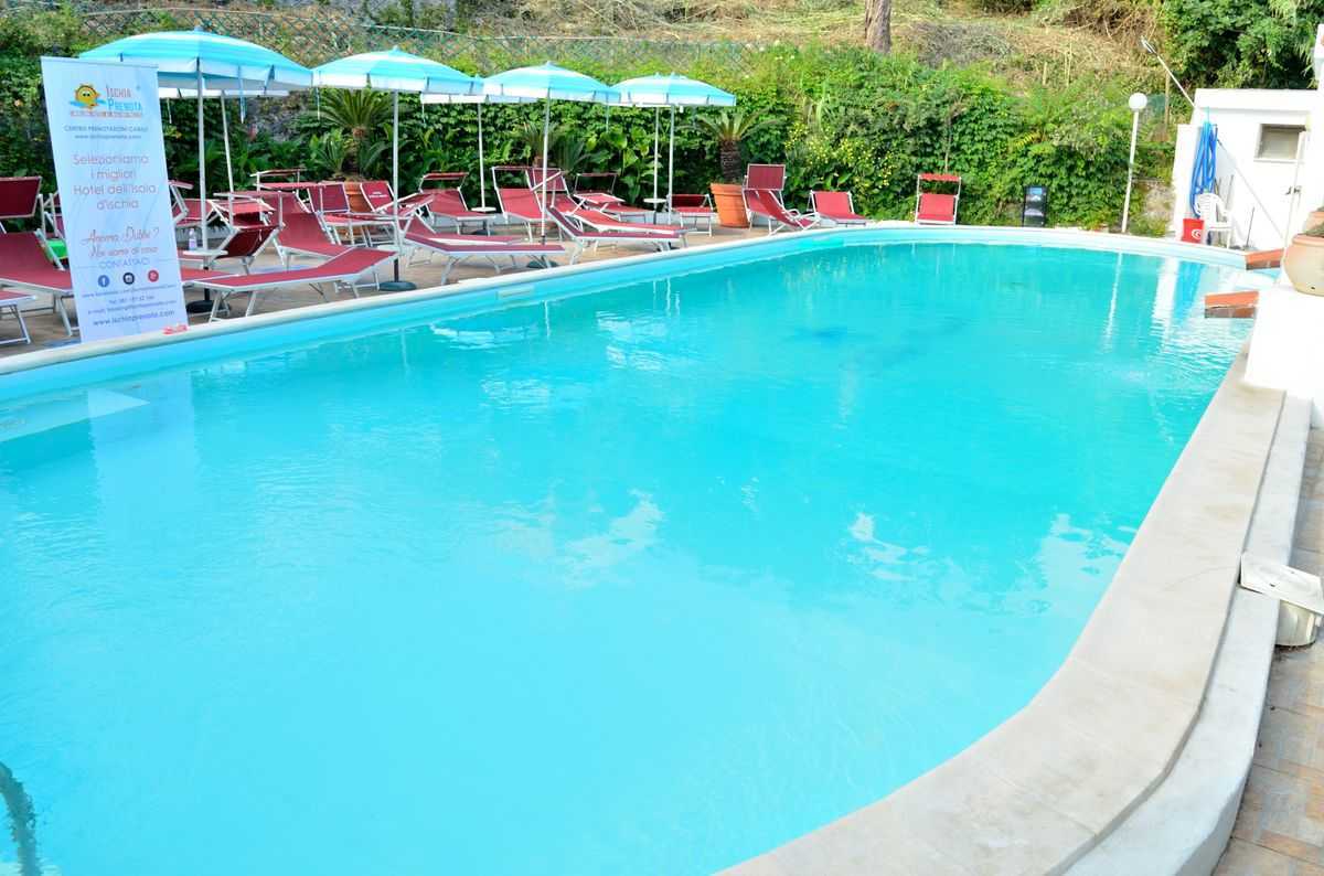 Hotel Terme Stella Maris - mese di Agosto - piscina rollup 2