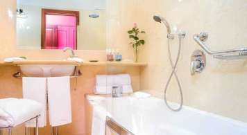 San Montano Resort & SPA - mese di Aprile - San-Montano-Resort-Spa-bagno