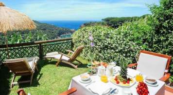 San Montano Resort & SPA - mese di Aprile - San-Montano-Resort-Spa-camera-con-giardino