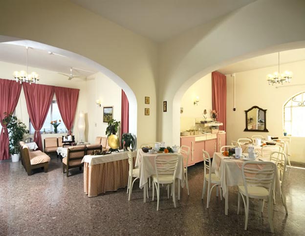 Hotel Villa Diana - mese di Gennaio - Struttura Esterna offerte-Ischia Porto Home