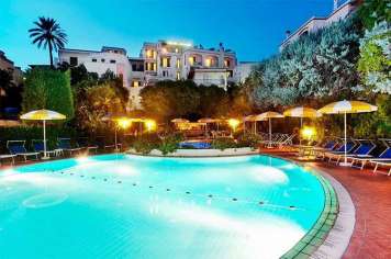 Hotel Ulisse - mese di Aprile - Struttura Esterna offerte-Ischia