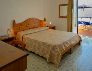 Hotel Regina del mare - mese di Gennaio - Ingresso offerte-Isola d'Ischia