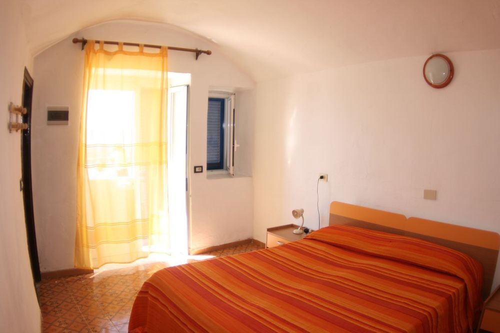 Hotel Regina del mare - mese di Aprile - Ingresso offerte-Isola d'Ischia