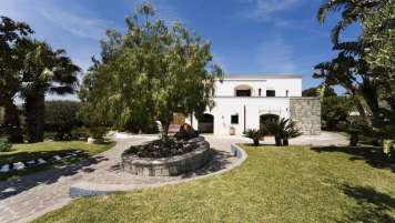 Hotel Ideal - mese di Aprile - Vista Esterna Intera Struttura offerte-isola d'Ischia