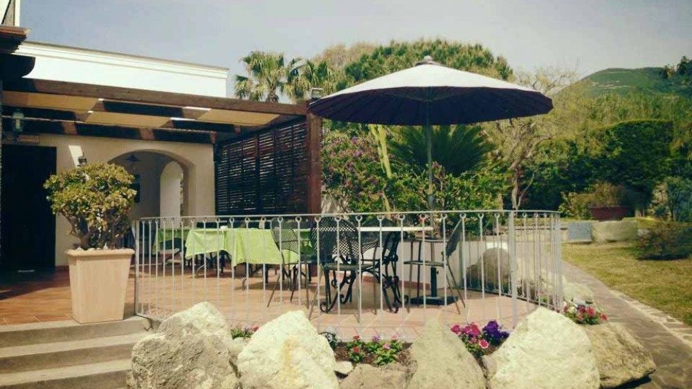 Hotel Ideal - mese di Marzo - Vista Esterna Intera Struttura offerte-isola d'Ischia