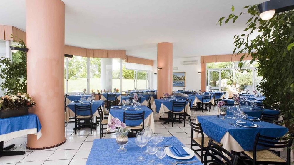 Hotel Ideal - mese di Dicembre - Vista Esterna Intera Struttura offerte-isola d'Ischia