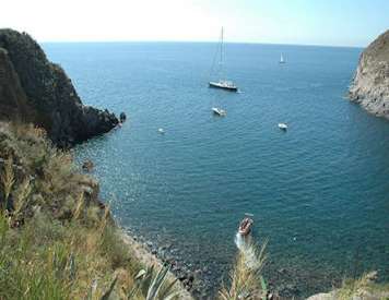 Casa Vacanze villa Myremi - mese di Aprile - struttura esterna casa vacanze vilkla myremi forio d'ischia
