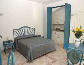 Casa Vacanze villa Myremi - mese di Aprile - struttura esterna casa vacanze vilkla myremi forio d'ischia