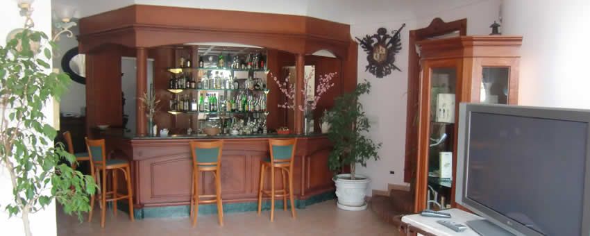 Hotel Terme la Bagattella (Nuova Gestione) - mese di Aprile - Entrata Hotel Terme la Bagattella-Forio d'Ischia