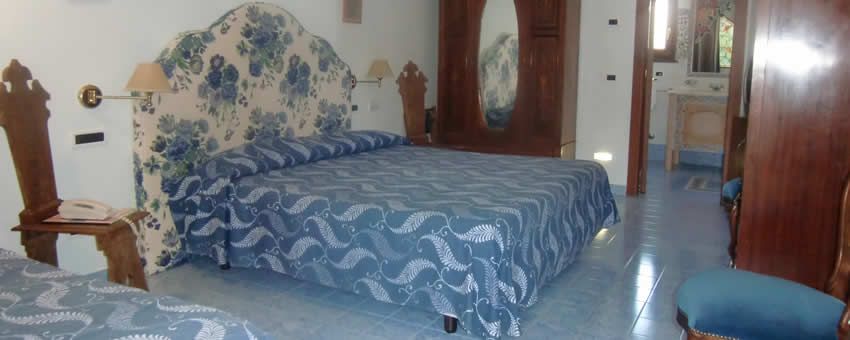 Hotel Terme la Bagattella (Nuova Gestione) - mese di Aprile - Entrata Hotel Terme la Bagattella-Forio d'Ischia