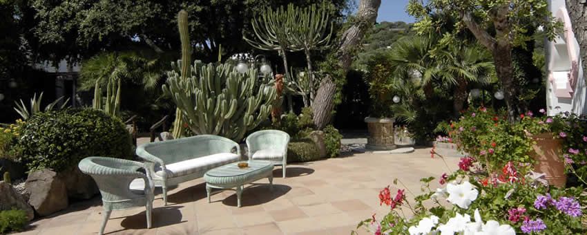 Hotel Terme la Bagattella (Nuova Gestione) - mese di Aprile - Entrata Hotel Terme la Bagattella-Forio d'Ischia