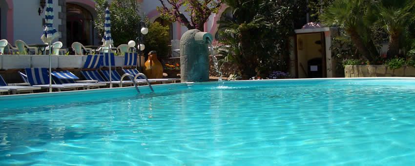 Hotel Terme la Bagattella (Nuova Gestione) - mese di Aprile - Entrata Hotel Terme la Bagattella-Forio d'Ischia