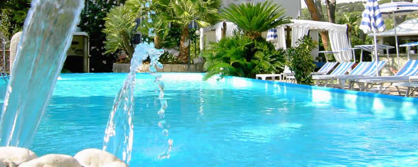 Hotel Terme la Bagattella (Nuova Gestione) - mese di Aprile - Entrata Hotel Terme la Bagattella-Forio d'Ischia