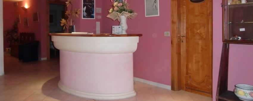 Hotel Terme la Bagattella (Nuova Gestione) - mese di Aprile - Entrata Hotel Terme la Bagattella-Forio d'Ischia
