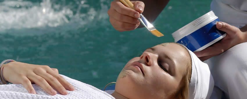 Hotel Terme la Bagattella (Nuova Gestione) - mese di Aprile - Entrata Hotel Terme la Bagattella-Forio d'Ischia