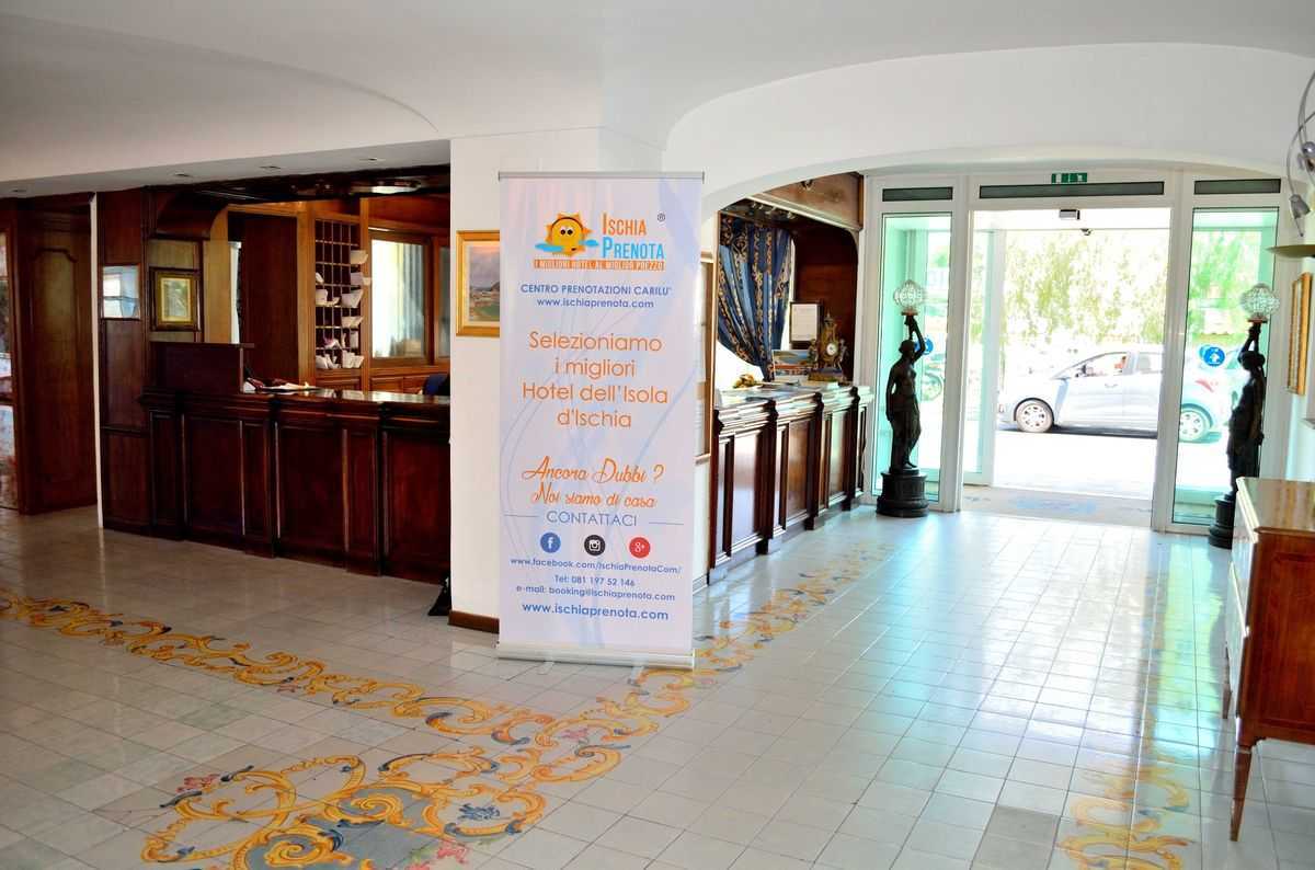 Hotel Terme Don Pepe - mese di Marzo - entratata hotel rollup