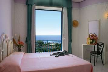 Hotel Loreley - mese di Aprile - Ingresso offerte-S.Angelo