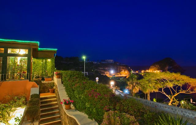 Hotel Residence S.Angelo - mese di Marzo - Entrata Hotel Residence S. Angelo- S. Angelo