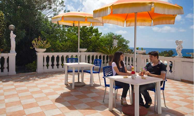 Hotel Riva del Sole - mese di Gennaio - terrazza offerte- Forio d'Ischia