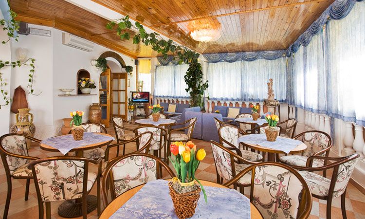 Hotel Riva del Sole - mese di Marzo - terrazza offerte- Forio d'Ischia