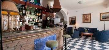 Hotel Corona - mese di Aprile - giardino offerte- Forio d'Ischia