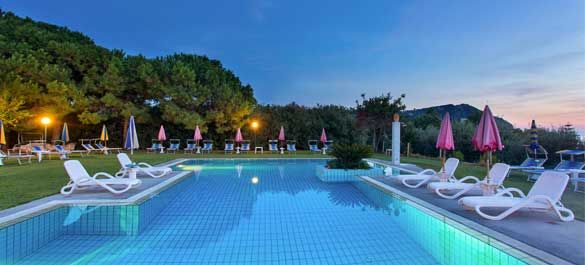 Hotel Corona Ischia - Hotel 3 stelle Forio Ischia. Offerte