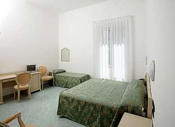Hotel Imperial - mese di Aprile - offerte-Ischia Porto