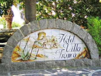 Hotel Villa Franca - mese di Novembre - Ingresso offerte-Isola d'Ischia