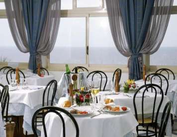Park Hotel & Terme Romantica - mese di Aprile - Hotel La Romantica-S.Angelo